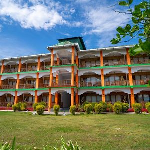 Deep Sea Resort